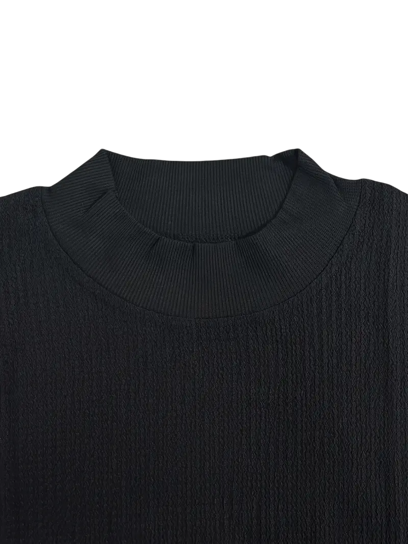 Camiseta Negra Cuello Alto